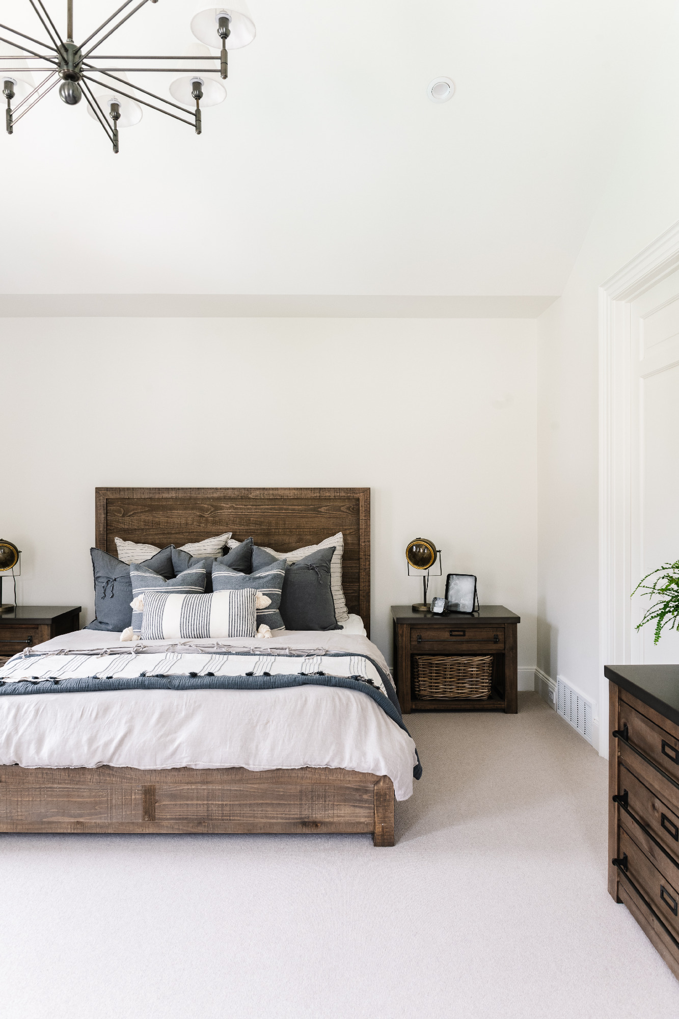 Colonial Stone Bedroom - Cambridge Home Company